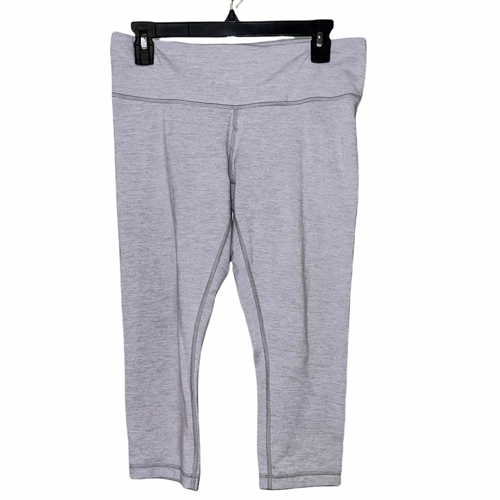 Lululemon size 10 crop leggings